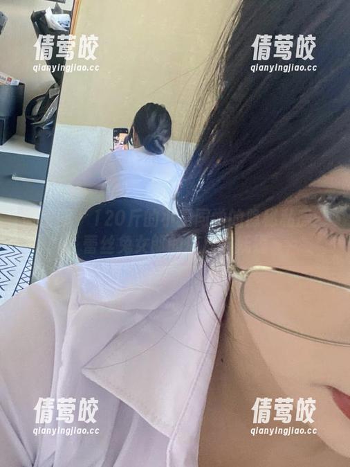 微密圈 - 120斤的小王同学的隐秘私房：蕾丝兔女郎的俏皮与妩媚