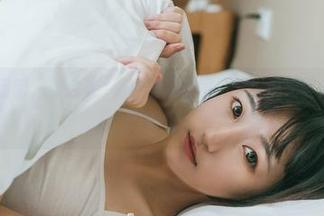 GIRLT果团网 – 看完龚玥菲的油亮套图，我发现无圣光可以如此美妙！