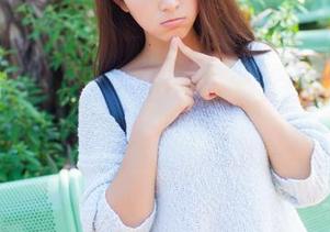 IMiss爱蜜社 – 莉娜lena制服的秘密，高清写真偷走你的注意力！
