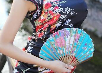 MyGirl美媛馆 – 小夕juju的镂空图片，整套演绎了什么叫“光影的调皮捣蛋”！