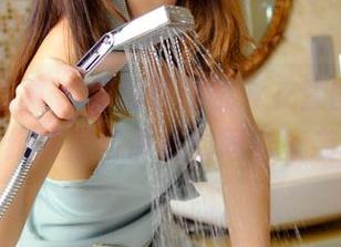PANS写真 – 私拍的樱桃泳衣套图，谁能拒绝清凉与诱惑的同时来袭？