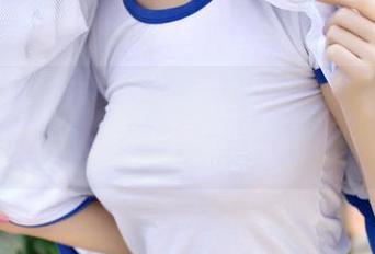 TGOD推女神 – 夏日狂欢：娜依灵儿海边全套图包，值得一看且易上瘾