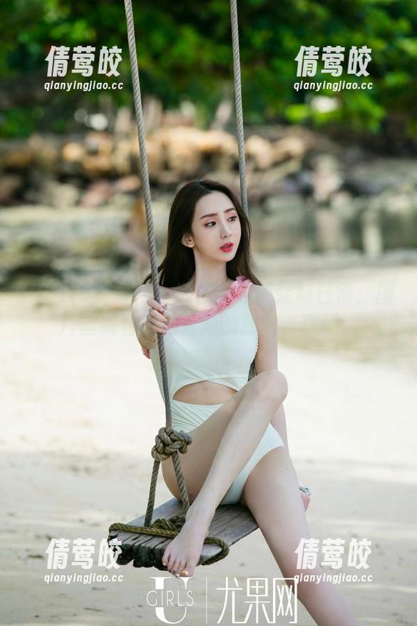 UGirls尤果网 - 娜依灵儿的定制日常：图片里藏着不为人知的秘密，嘿嘿。