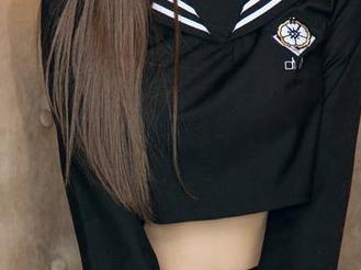 UGirls尤果网 – 校服与青春的邂逅——布莱尔昆娜的作品集：趁年轻，要大胆下载！