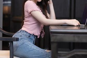 Xiuren秀人网 – laura阿姣的“瑜伽魔法”：合集资源让你瞬间变身柔软女神！