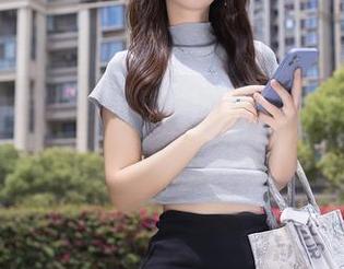 Xiuren秀人网 – 定制而来的安然maleah女友写真，全是我幻想中的样子！