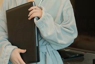 Xiuren秀人网 – 图集揭秘：曦宝儿这位女王的私房瞬间，你能抵挡得住吗？