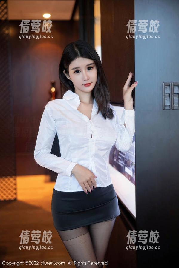 Xiuren秀人网 - 李雅柔182CM的纯白套图原图，简直像是从云朵里跳出来的，气得我想问：你到底怎么做到的？！