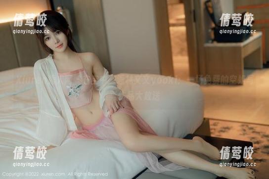 Xiuren秀人网 - 在空中邂逅林文文yooki：一场免费的空姐写真作品大放送