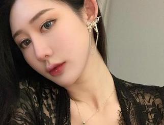 微密圈 – 不爱笑的赛琳给你带来两种豹纹连体的野性风情，图包满分！