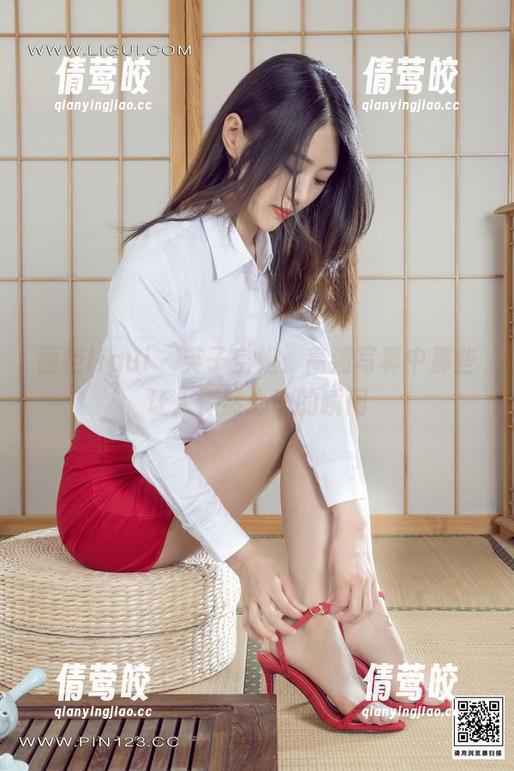 丽柜ligui - 英子空姐：高清写真中那些让人怦然心动的瞬间