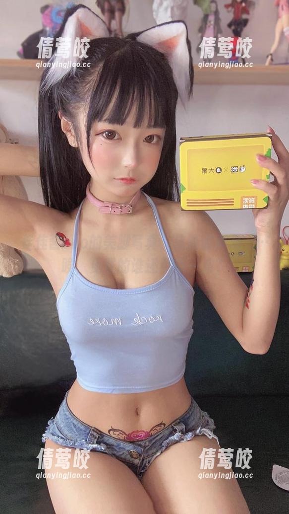 佳佳酱ovo的美脚写真，这画面真是……唉，免费的谁还不来一波？