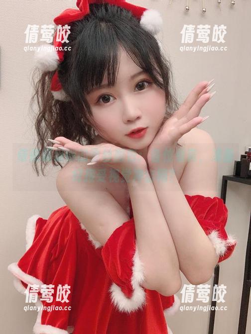 依依超级懒的蕾丝图包：各位看官，准备好接受视觉冲击吗？