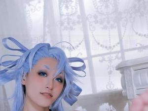 浴缸之约：北哥完全OK的定制图集，温暖和冷艳的完美交融