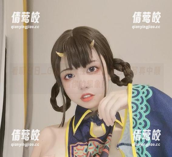 看啊日日_Ganlory在这组最新白色写真中颠覆你的想象！