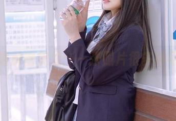 嘎潼解密美足：一张照片很多种可能