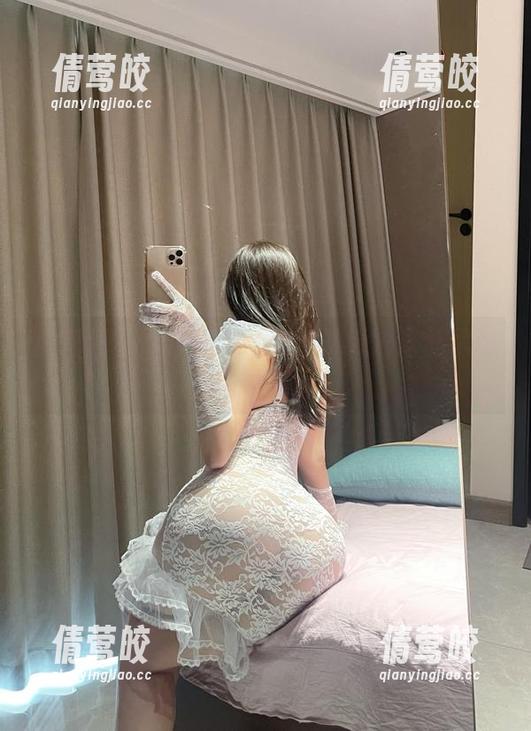 微密圈 - 水波荡漾：奶宝妹纸独家私房泳装图片展示！