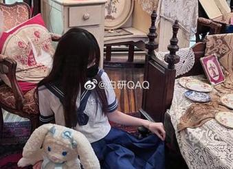 一秒入迷，妖君白研的高清御姐美图让人沉醉，真想把这些画面都收藏起来！