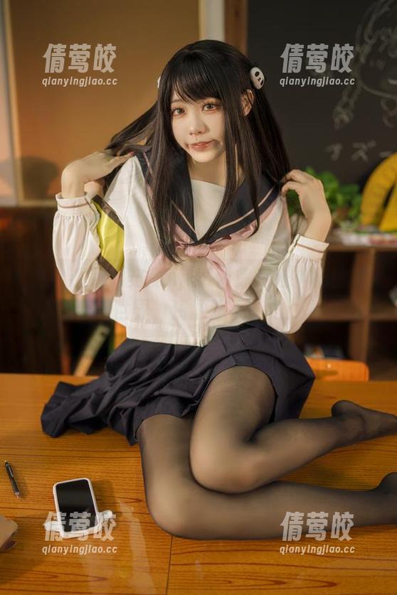 修女系列：安食Ajiki带你走进神秘的视觉世界，资源超乎想象！