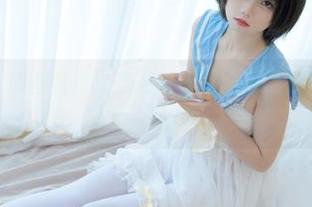少女秩序 – 原图直击：鹿可在制服里展现的那些微妙情感