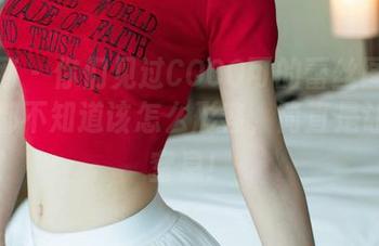 尤果网 – 你们见过COCO可的蕾丝图包吗？我都不知道该怎么形容，简直是让人想窒息！
