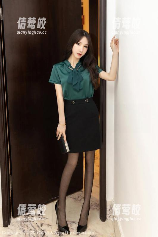 尤蜜荟 - 校服壁纸专辑：娜娜TINA教你怎样穿得不可思议！
