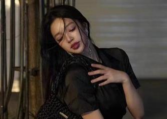 微密圈 – 不止是泳池，徐珺大哥的戏精时刻！原图和壁纸让你的青春也荡漾起来，快来瞅瞅！