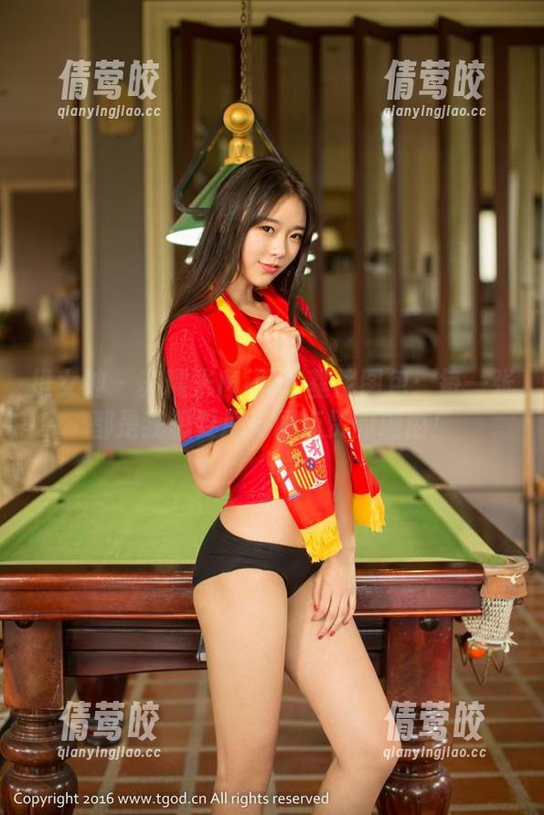 推女神 - 苏糯米Mi的比基尼图包：每一张都是我想要朋友圈点赞的理由！