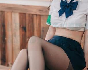 最新杏仁曲奇发布！喜多川海梦女警的图片，让我想起那些“复杂”的感觉…