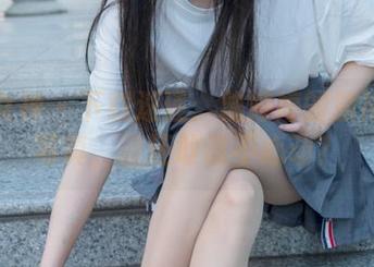 梦丝女神 – 下载速递：魏婷婷的旗袍女神写真，谁还敢说不心动？