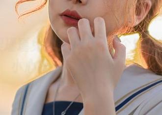 分享梨瑾瑾兔女郎套图：那个巧妙的‘不小心露出’真的好可爱！