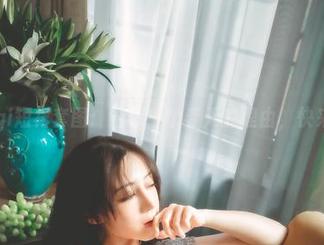 樱晚gigi短裙套图：给你一个春天的理由，快来下载！