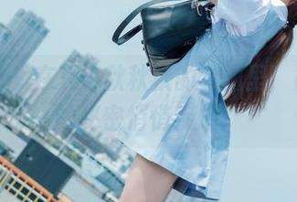 波萝社 – 在夏小秋秋秋的套图里，裤里丝的秘密悄悄绽放！