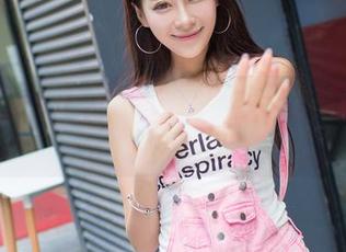爱蜜社 – 当Lavinia肉肉穿上比基尼：她的写真下载地址在这儿！