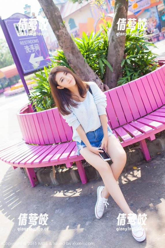 爱蜜社 - 小热巴在天台上：一组图片让你怀疑人生，真的是她吗？