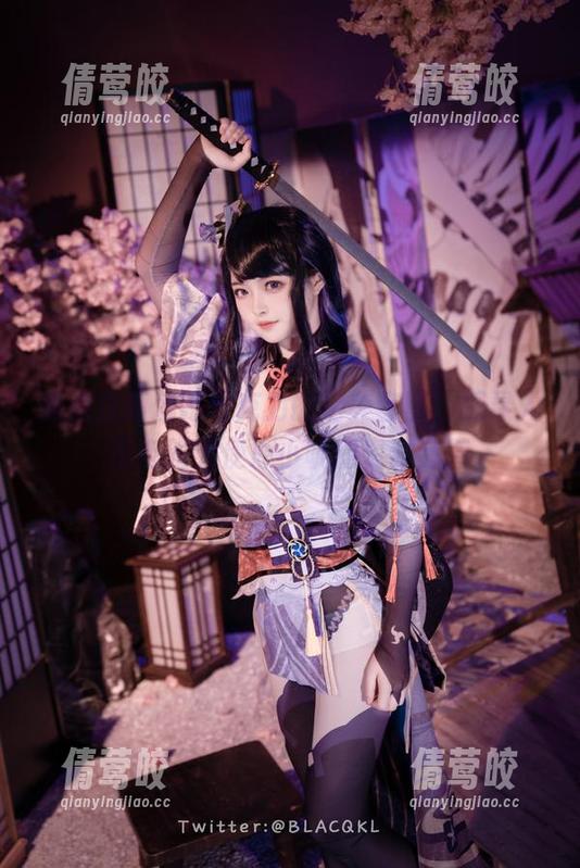 盘点白莉爱吃巧克力的绝美套图，探寻人形电脑天使心小叽的资源运营