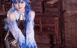 白莉爱吃巧克力与她的棉袜：免费写真让你的生活变得更‘袜’趣！