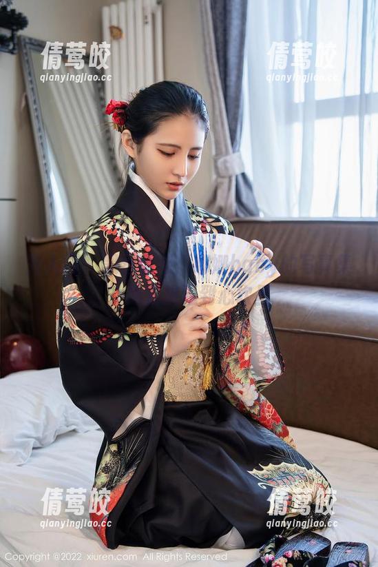 秀人网 - 黑丝诱惑：娜娜baby的写真集，简直挑逗到心坎里