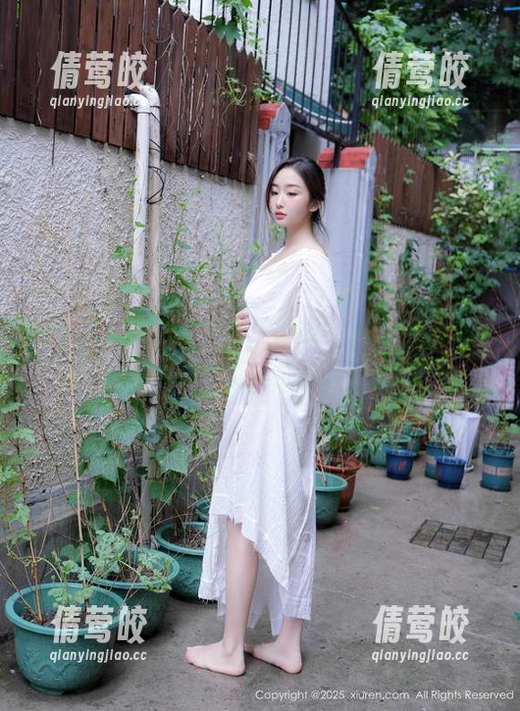 秀人网 - 图包分享:星子柒kiki连衣裙,随便一拍都能让心情炸裂! 秀人网 - 图包分享:星子柒kiki连衣裙,随便一拍都能让心情炸裂!