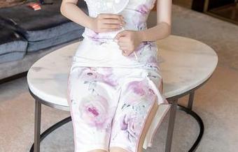 秀人网 – 校服写真？白沫在线撩拨你的青春小心脏！