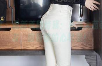 秀人网 – 最新美图特辑：米妮大萌萌的女友，甜到你的心坎里！