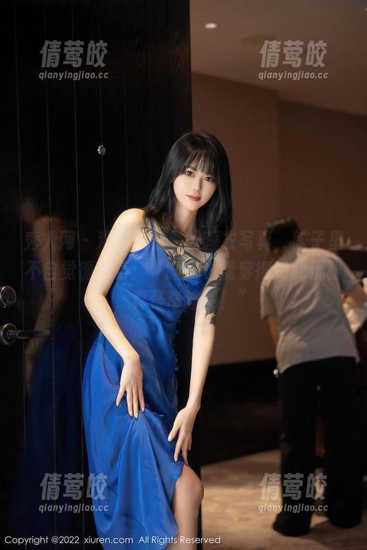 秀人网 - 观看陈怡曼的睡衣写真，脑子里不自觉循环着：“睡衣也能穿得如此优雅，真是奇迹啊！”
