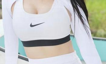 美媛馆 – 不过是一组王馨瑶的礼服照片更新，结果却把我的审美推到新高度，有够害人！
