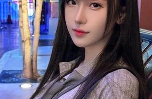探秘腐团儿Ikaros的美图精选，看樱岛麻衣如何撩动心弦！