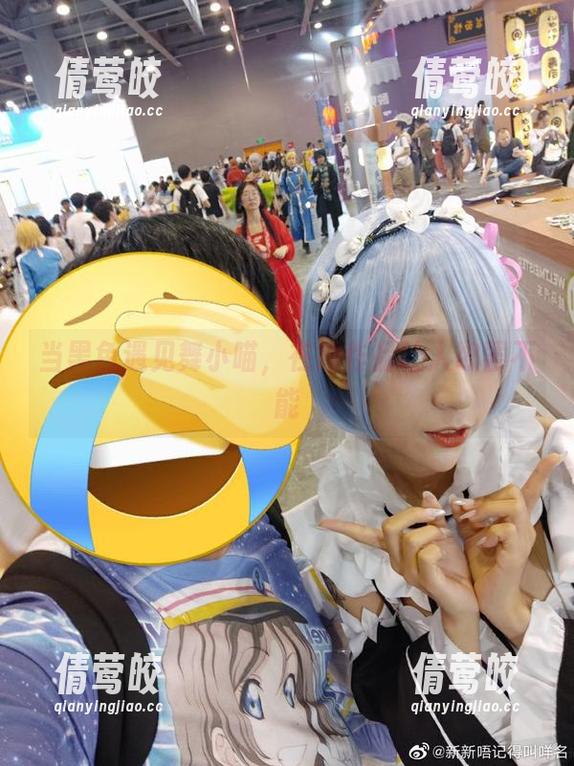 当黑色遇见舞小喵，在线作品让人欲罢不能