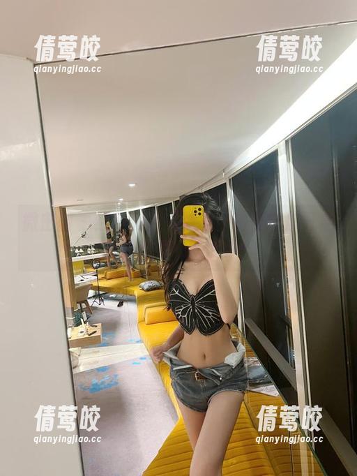 微密圈 - 红色肚兜的神奇:葛征带你开启免费美图的新世界! 微密圈 - 红色肚兜的神奇:葛征带你开启免费美图的新世界!