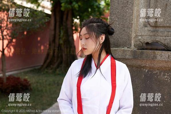 蜜桃社 - 她就是杏子，姐姐的写真瞬间让你觉得人生是一道甜品！