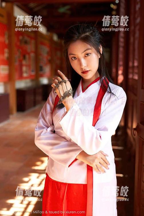 蜜桃社 - 陌子Mandy的美图故事：自拍更新中，等待你的参与！