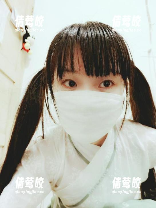 西尔酱的超薄背心白色吊带袜，心动的瞬间，必须收藏这本资源满满的写真集！
