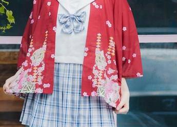 西瓜少女的白衬衫写真——简单的外表下藏着太多念想